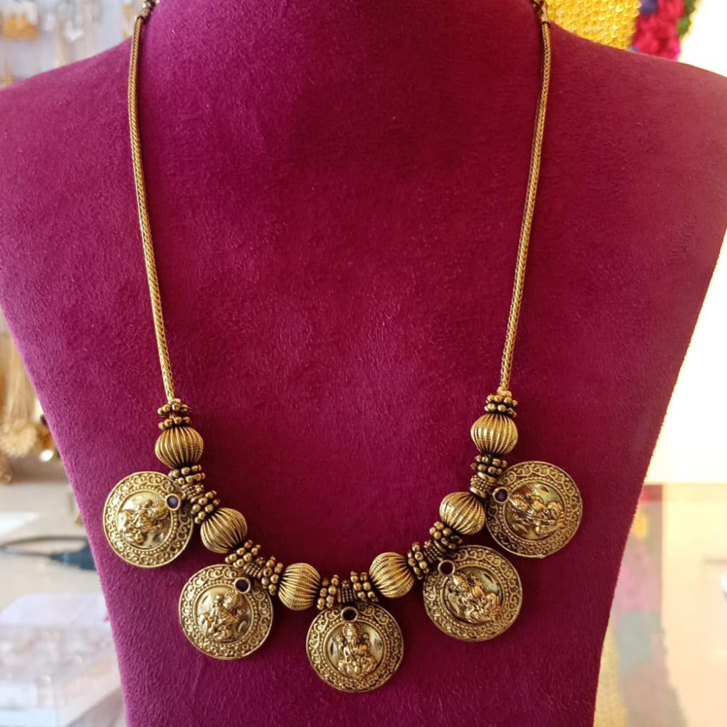 ANTIQUE COIN ULLIBALL LAKSHMI NECKLACE