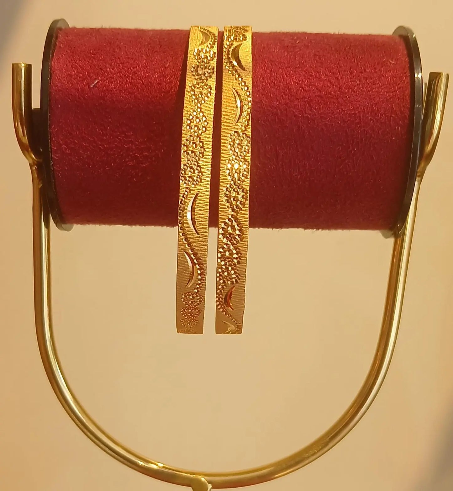 GOLD PLATED BANGLE
