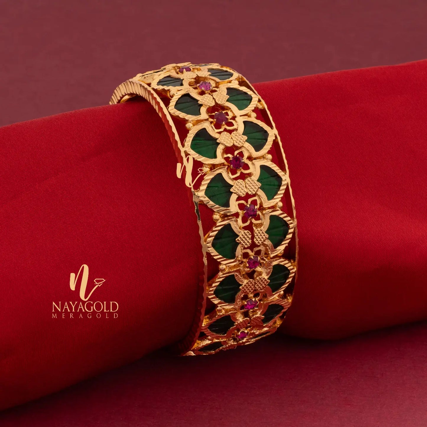 GOLD PLATED TRADITIONAL GREEN COLOUR DOUBLE LAYER PALAKKA WITH PINK STONE