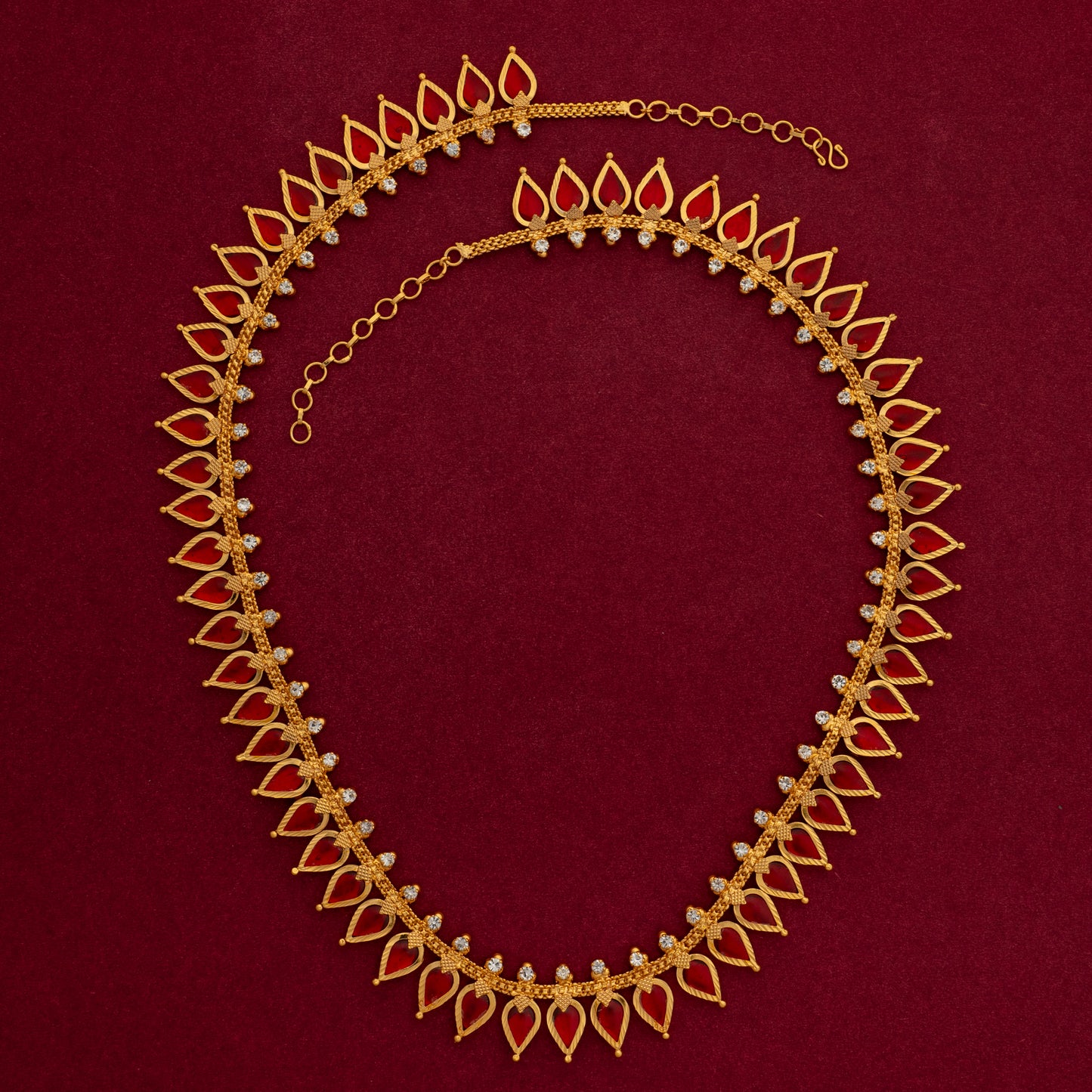 HAARAM 60 PETELS GOPI (TILAK) DESIGN RED H11R