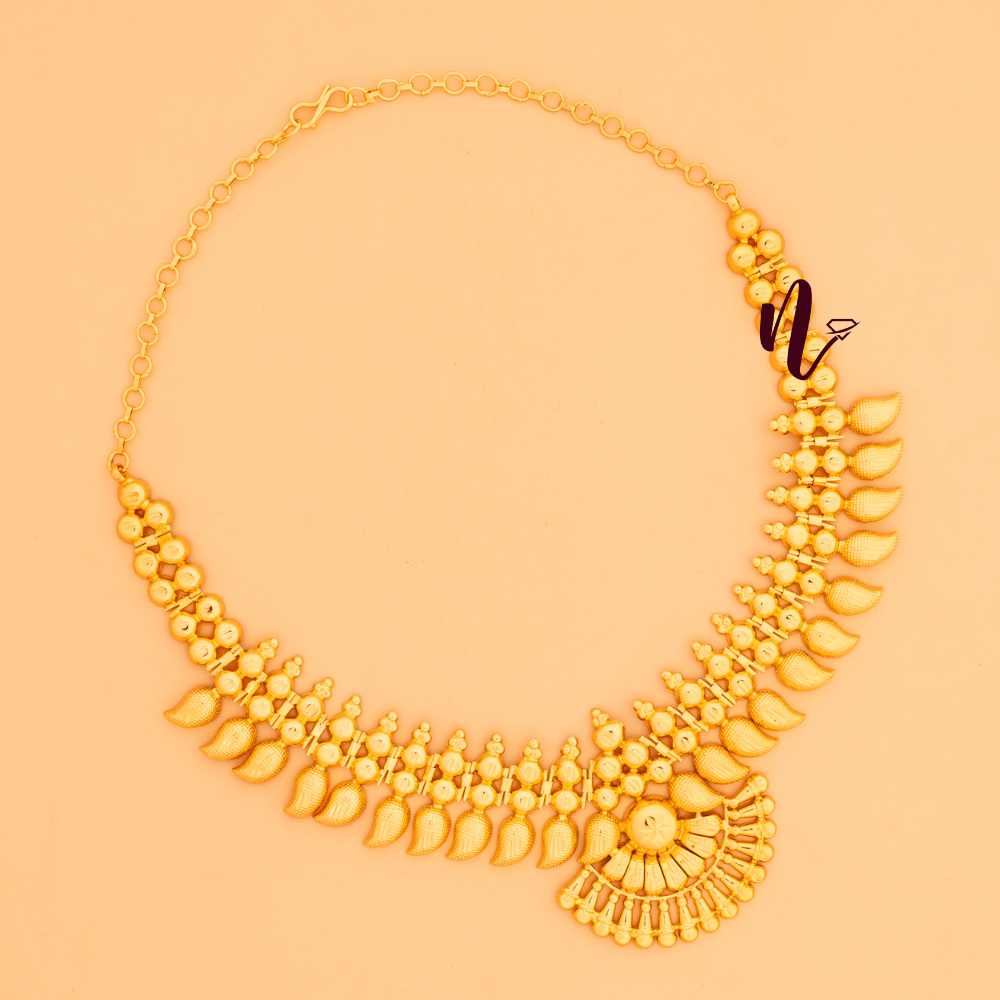 GOLD PLATED NECKLACE
