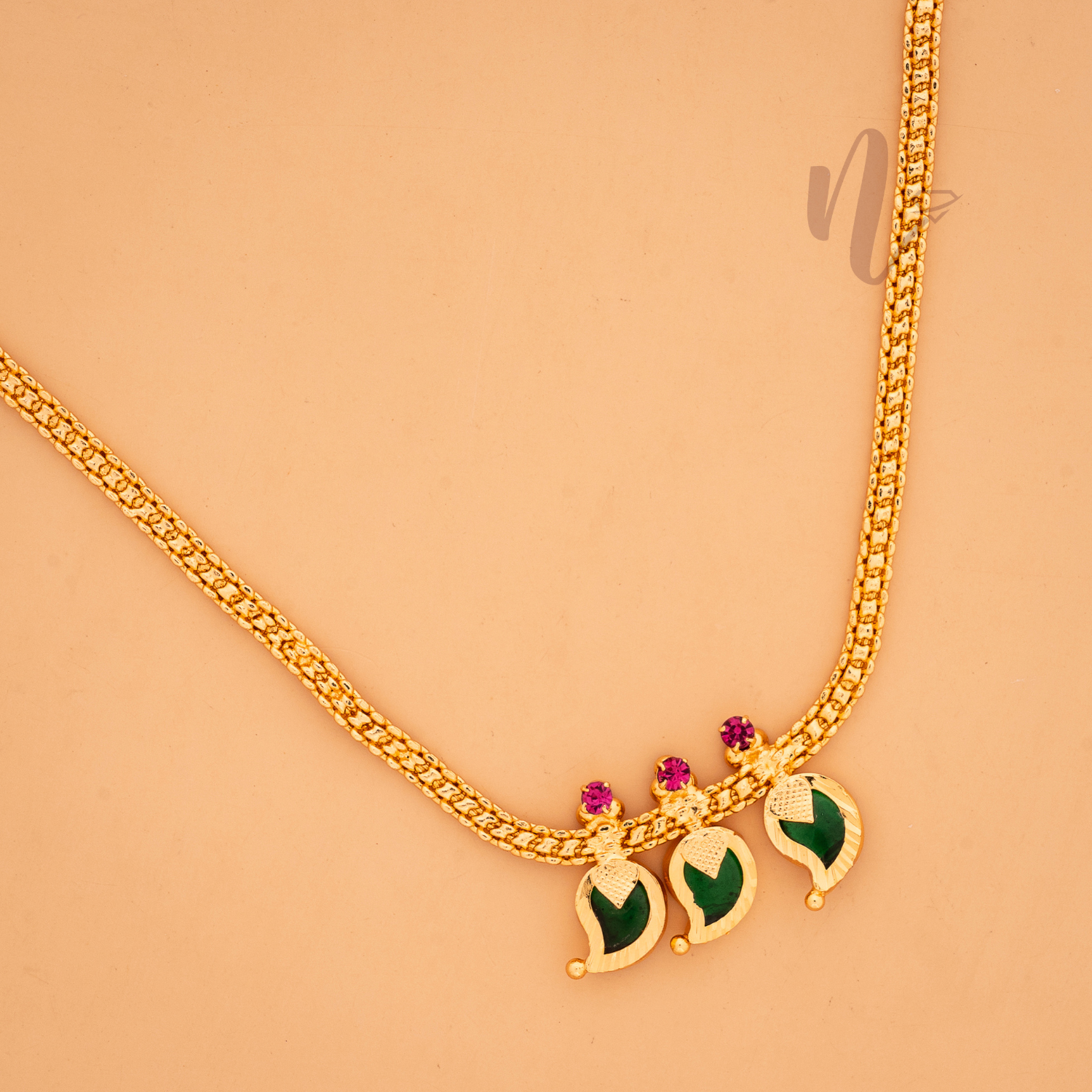 GOLD PLATED NECKLACE