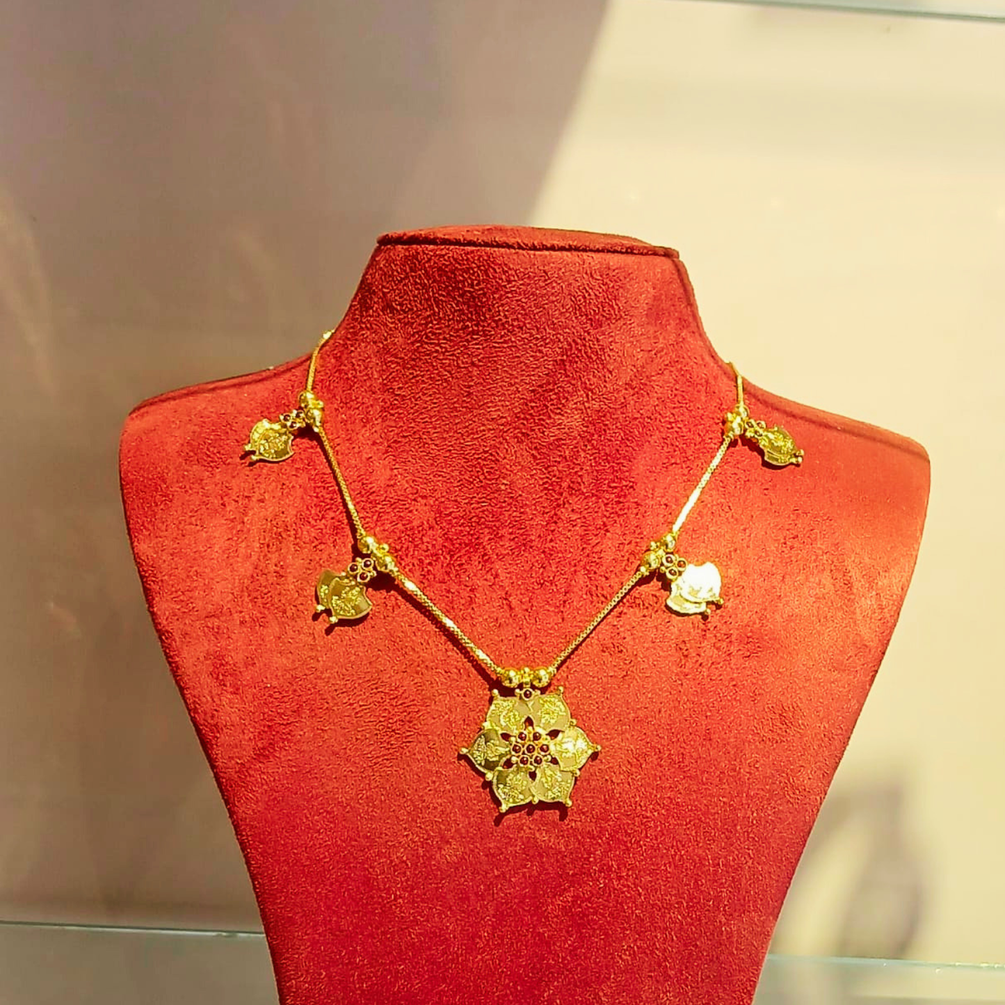 KERALA TRADITIONAL NECKLACE