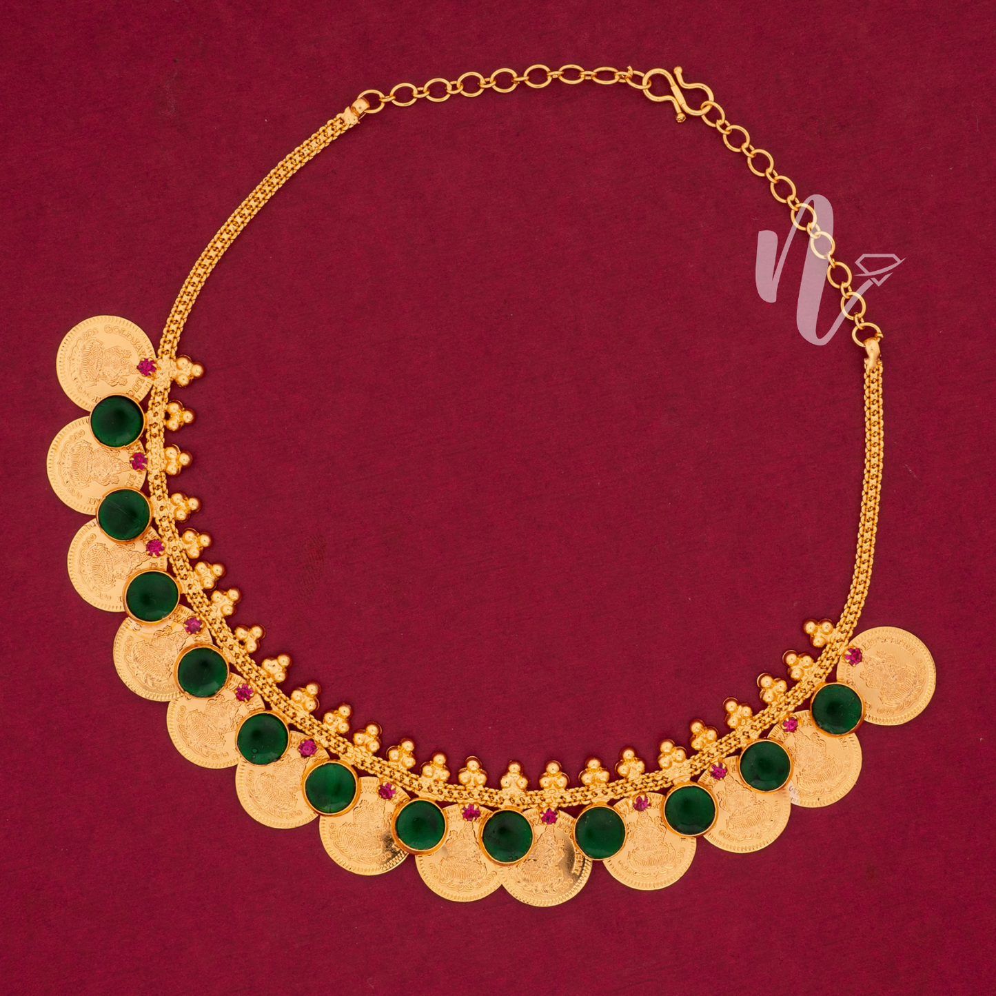 ROUND GREEN STONE WITH COIN NECKLACE N199