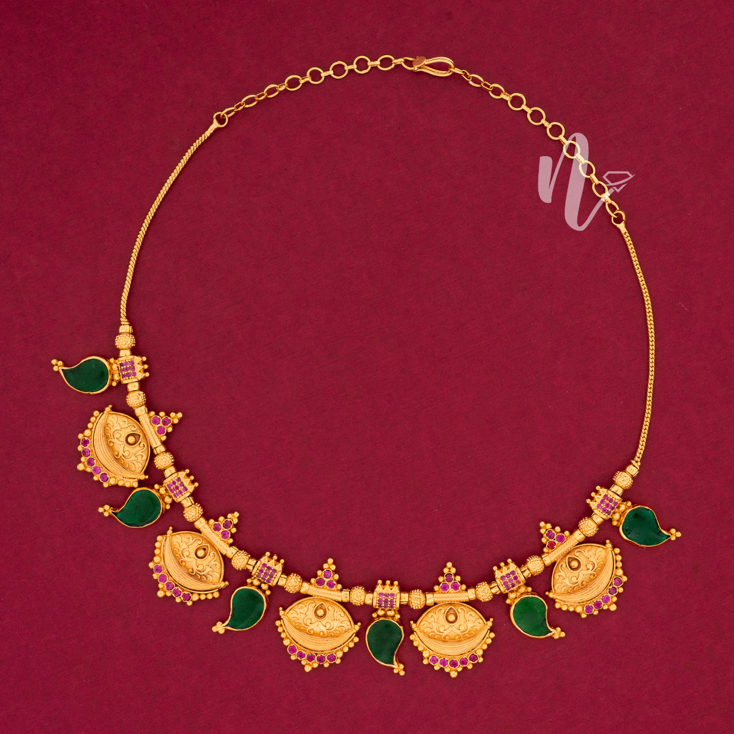 GREEN MANGO DYE DESIGN NECKLACE N202