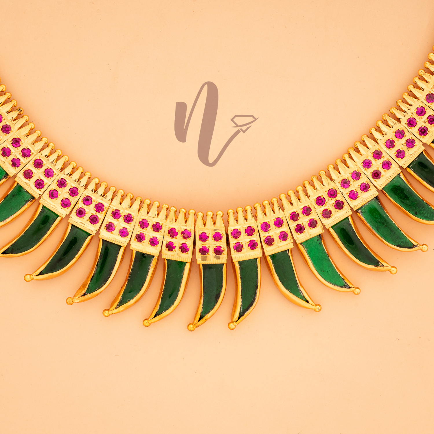 GOLD PLATED NECKLACE