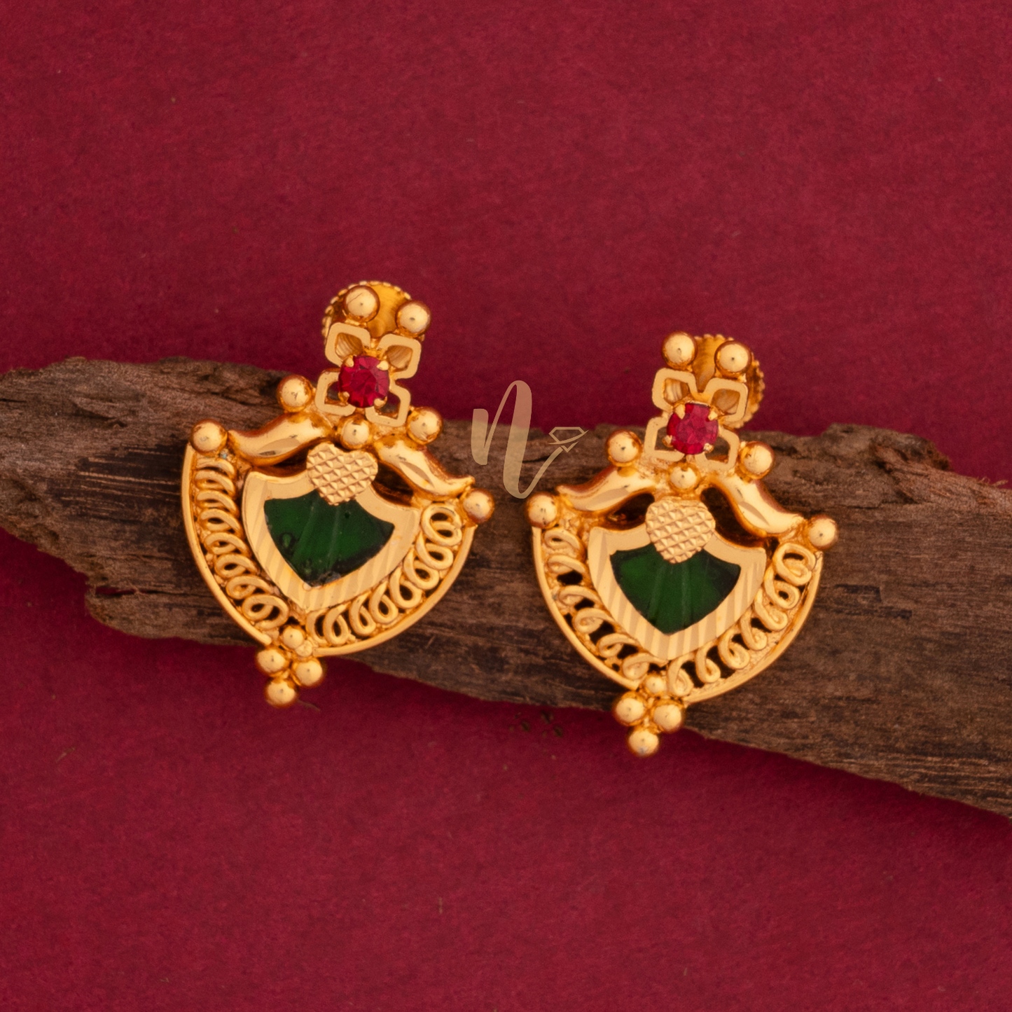 gold plated ear stud