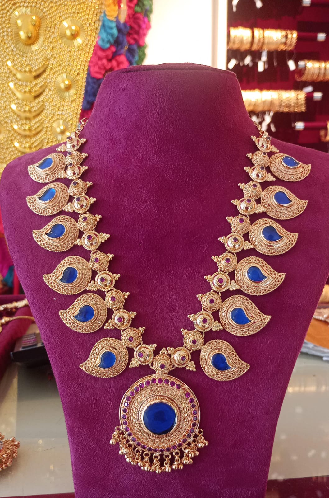 BIG MANG NECKLACE BLUE 