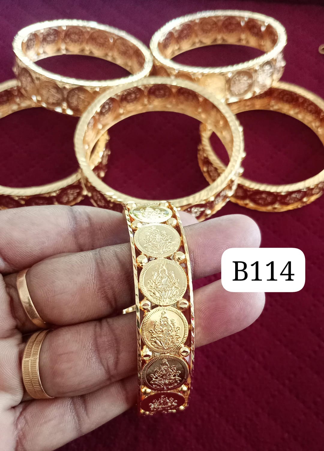  COIN BANGLE 
