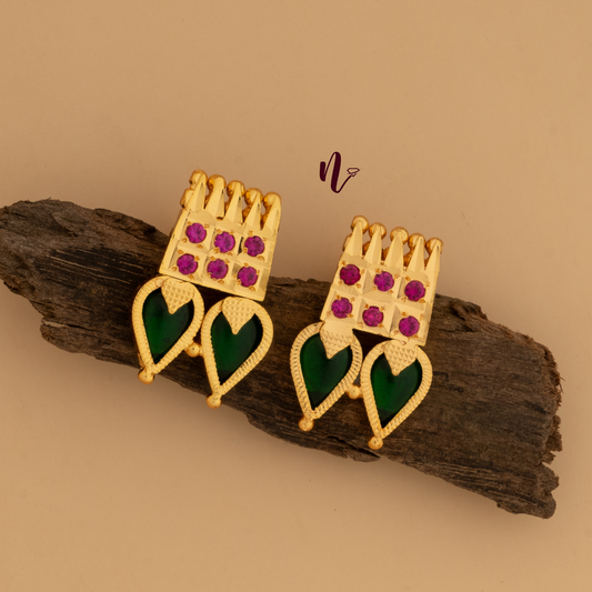 gold plated gopi stud