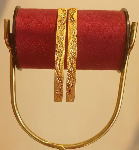 GOLD PLATED BANGLE 