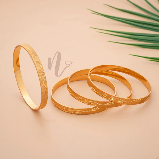 GOLD PLATED BANGLE
