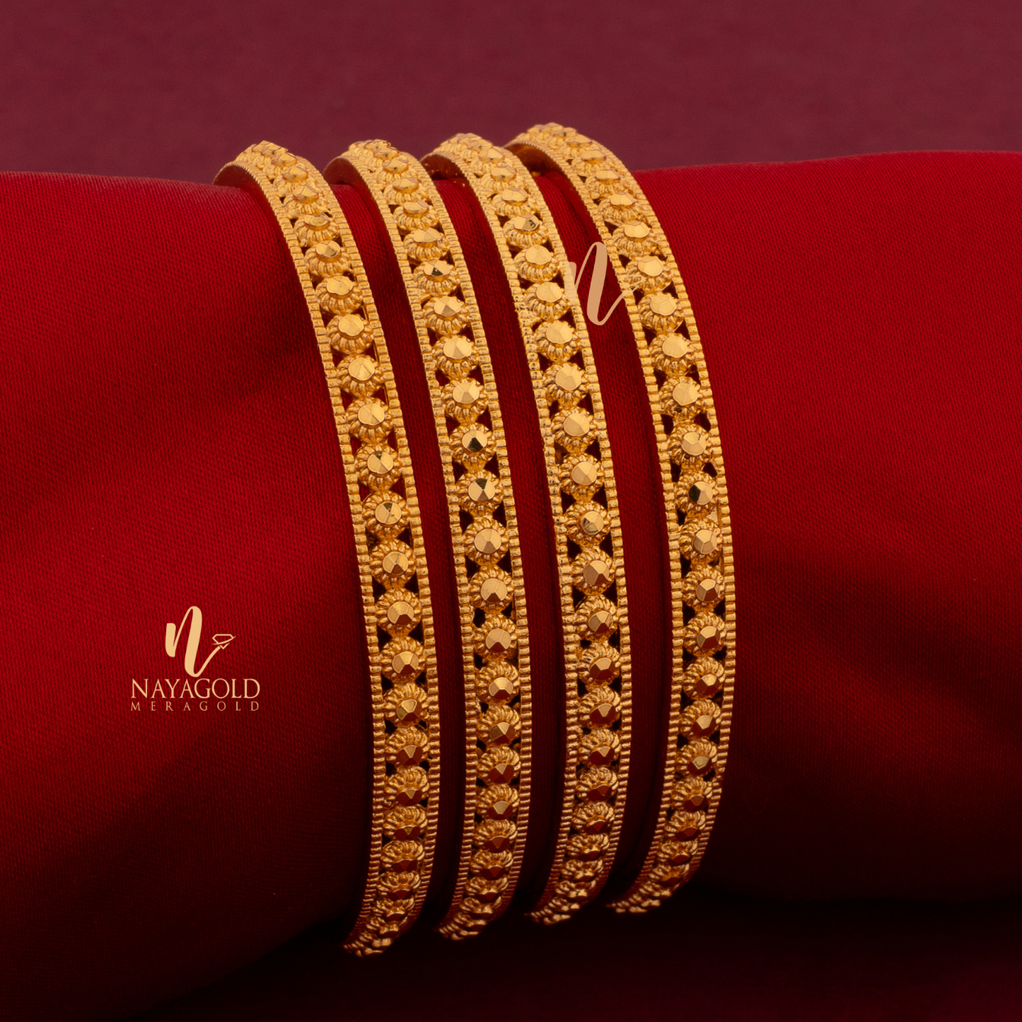 GOLD PLATED BANGLE SET OF4