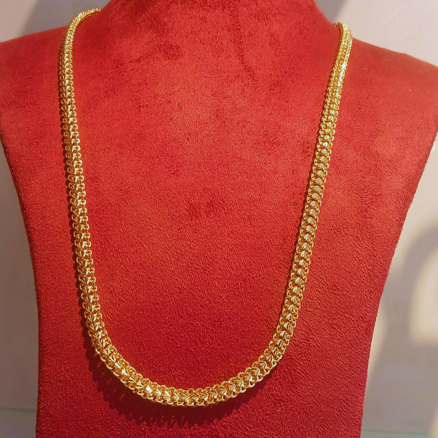 GOLD PLATED CHAIN MODEL