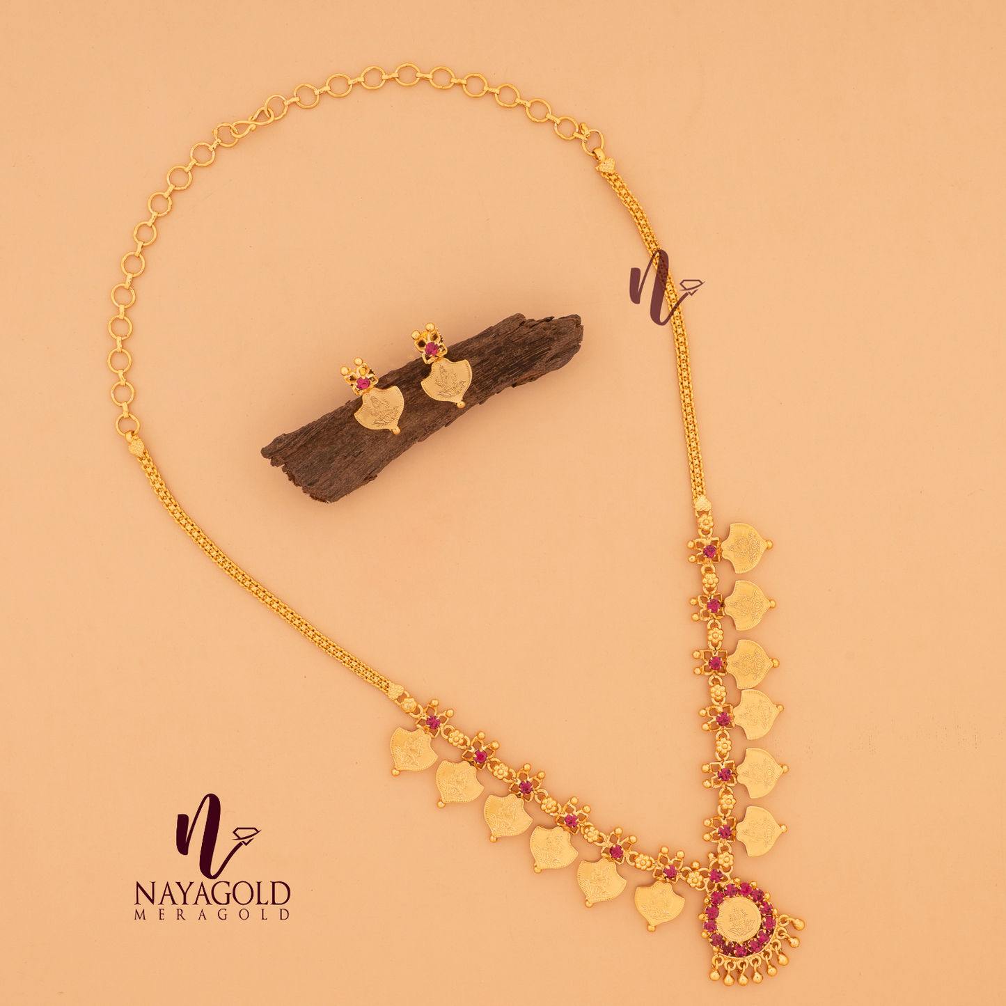 GOLD PLATED COIN PALAKKA WITH STUD