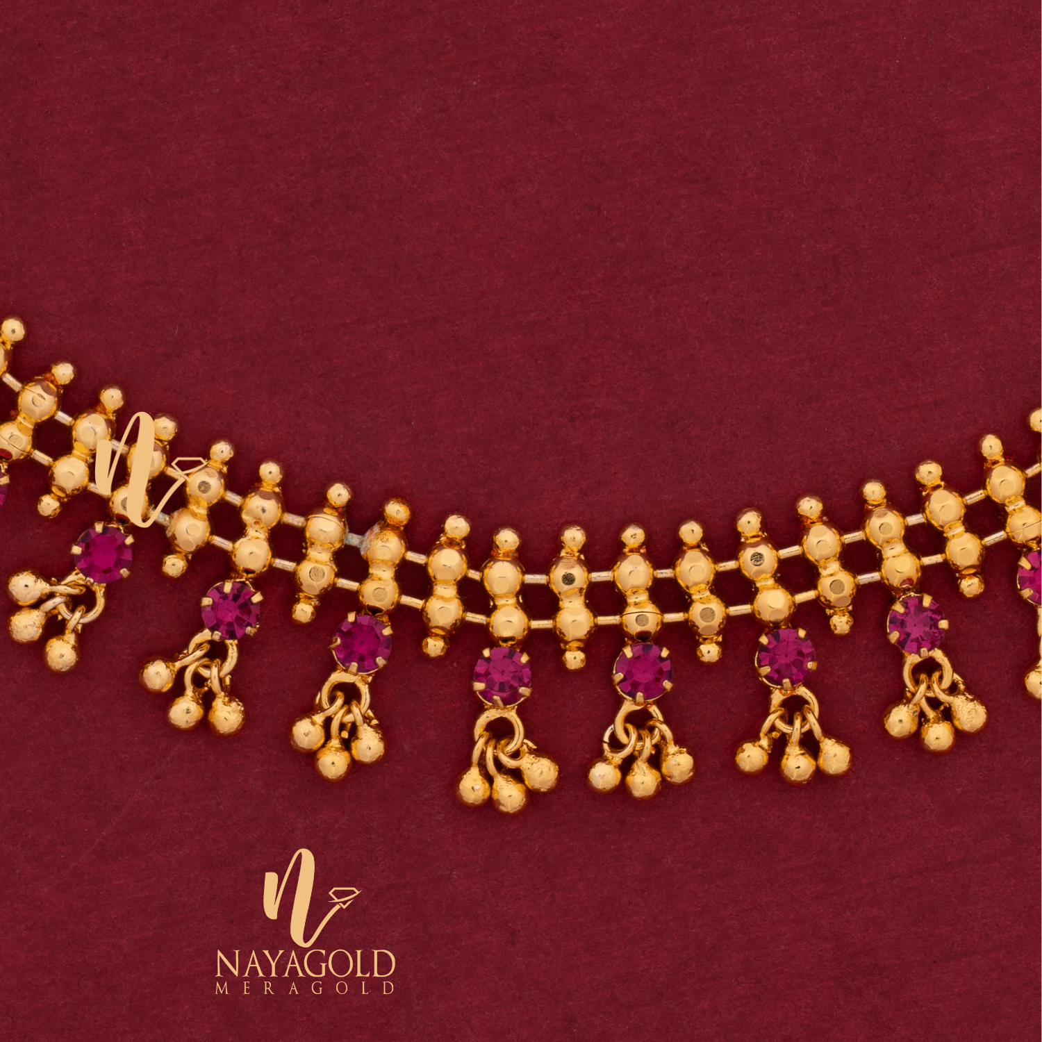  GOLD PLATED NECKLACE WITH STONE