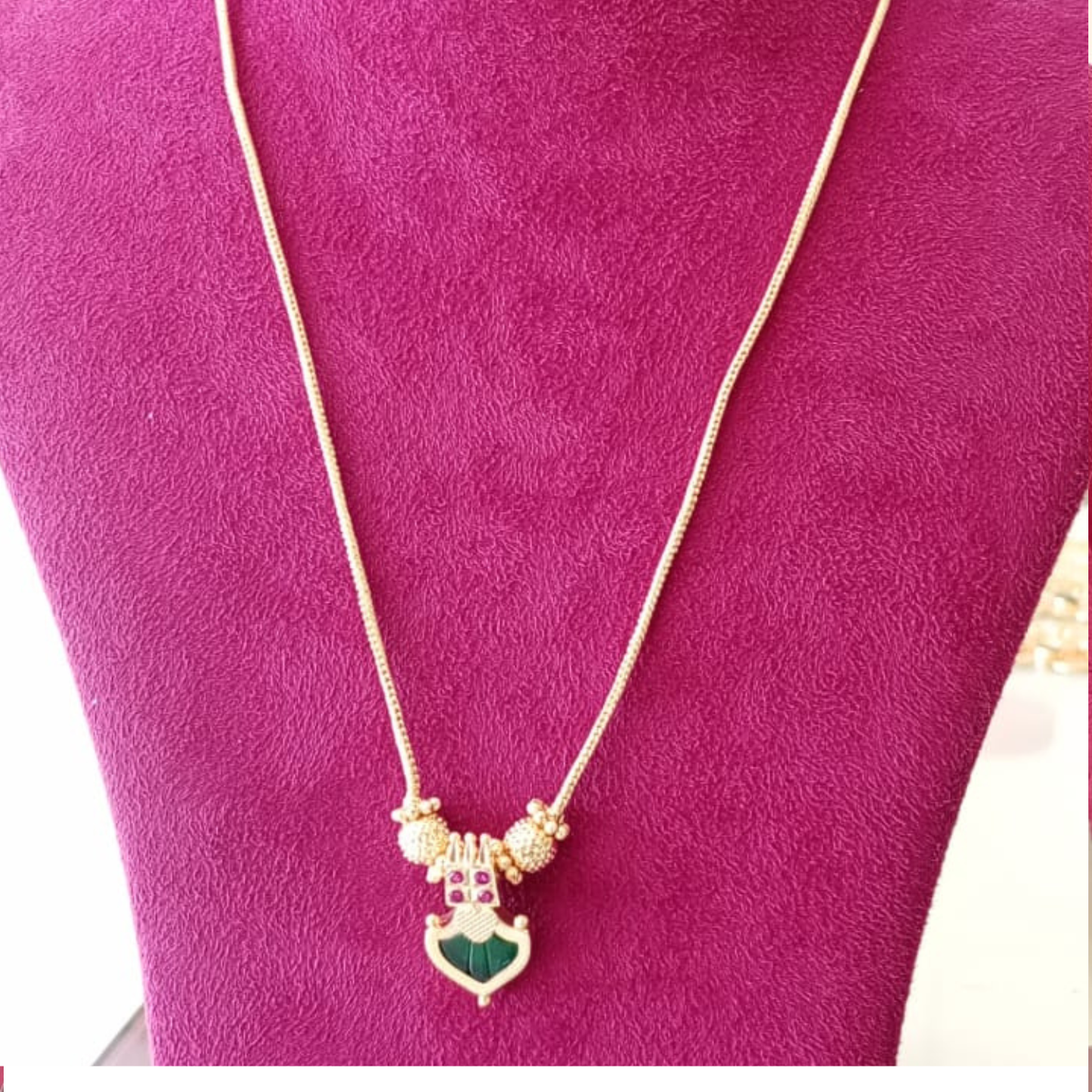 GOLD PLATED  ONE PALAKKA LOCKET CHAINPENDENT