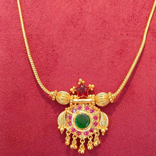 GOLD PLTAED ULLI BALL ROUND STAR