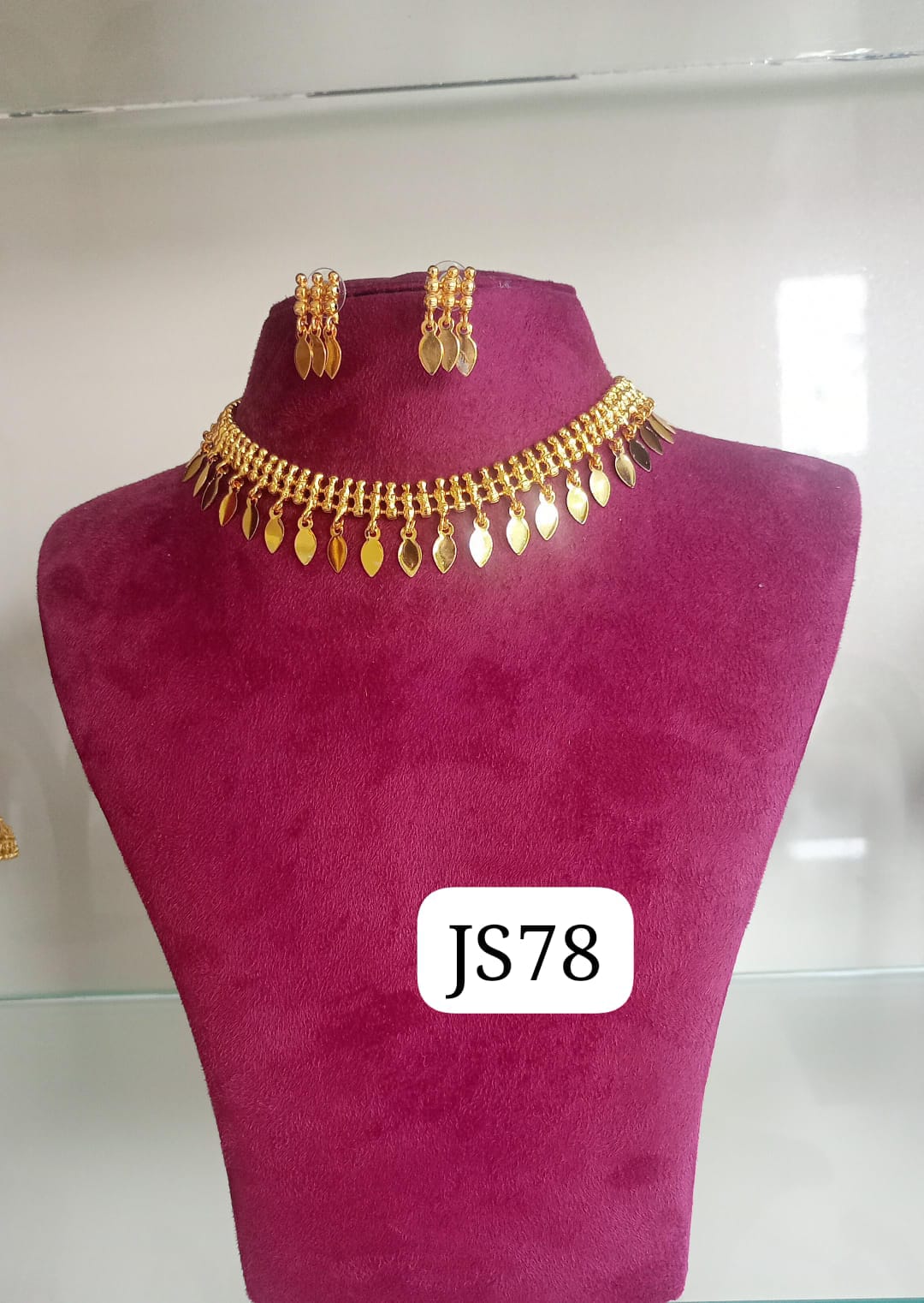 KERALA MODEL ELAKKATHALI  JEWELLERY SET 