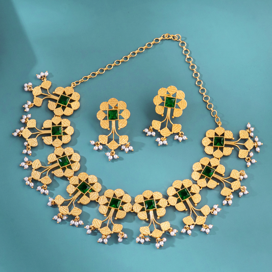 KERALA MODEL FLOWER HANGING MUTH NECKLACE 