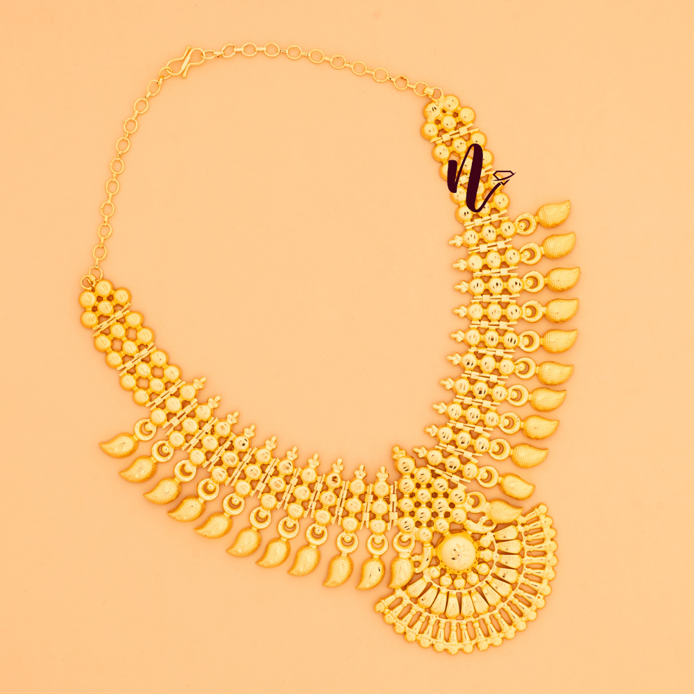 GOLD PLATED NECKLACE
