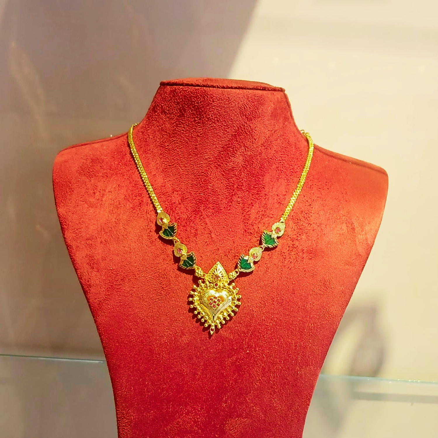 KERALA TRADITIONAL NECKLACE