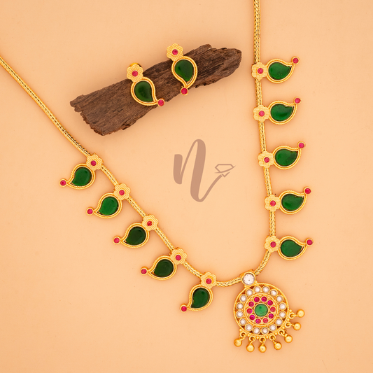 GOLD PLATED NECKLACE
