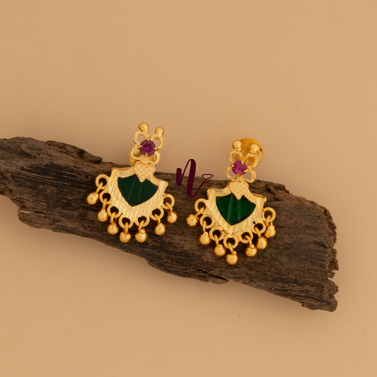 gold plated palakka stud