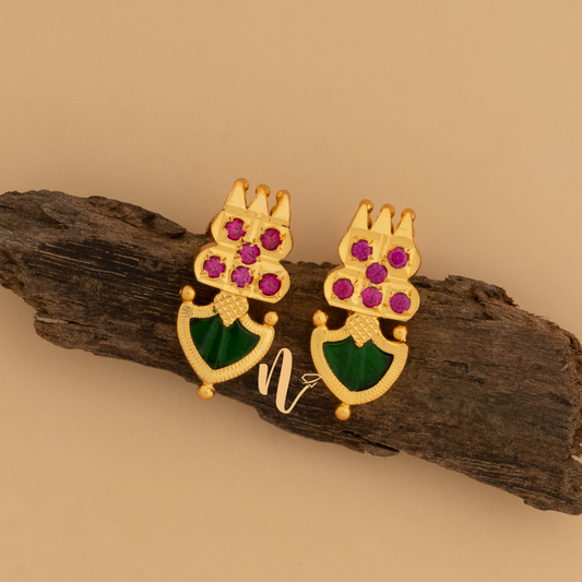 gold plated palakka stud