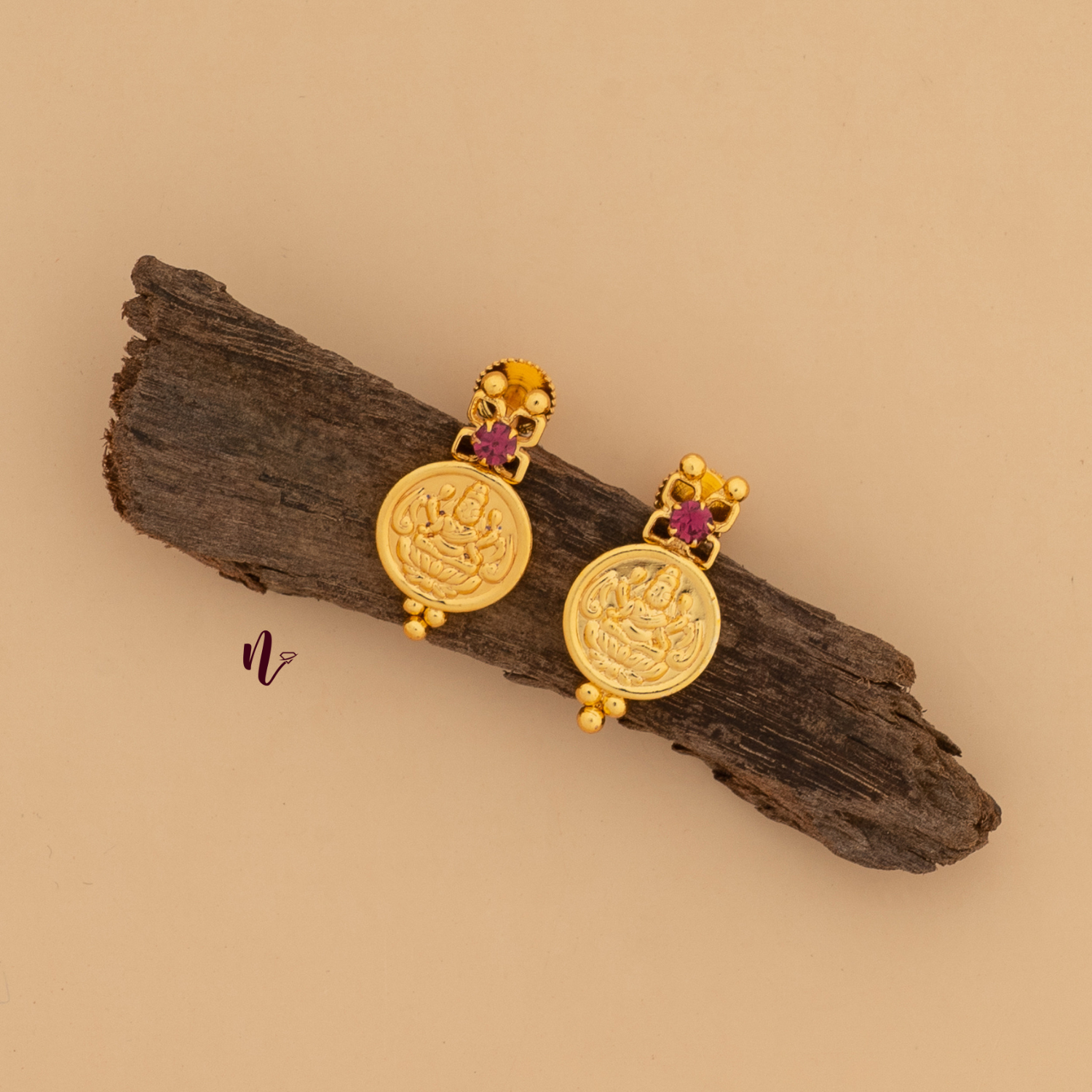 gold plated stud